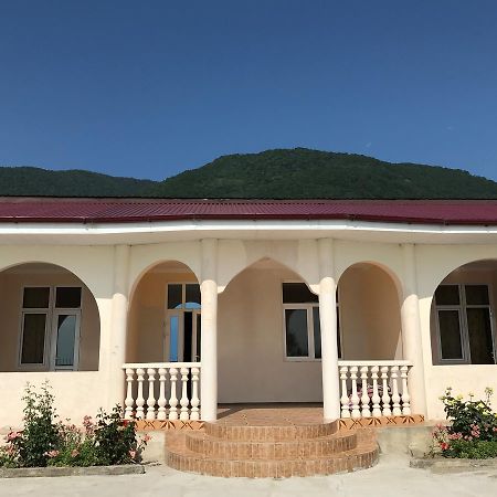 Hotel DavEl Gagra Exterior foto