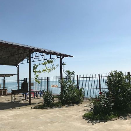 Hotel DavEl Gagra Exterior foto