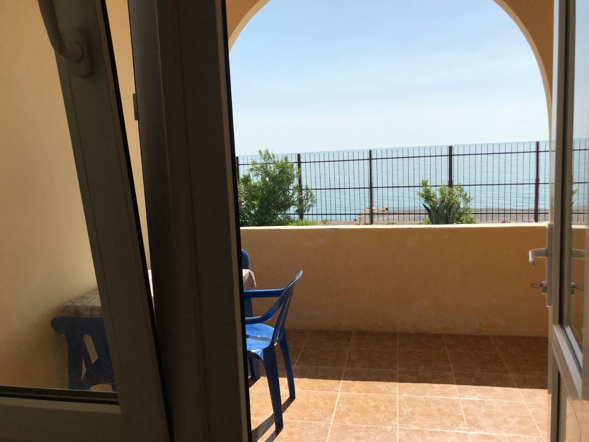 Hotel DavEl Gagra Exterior foto