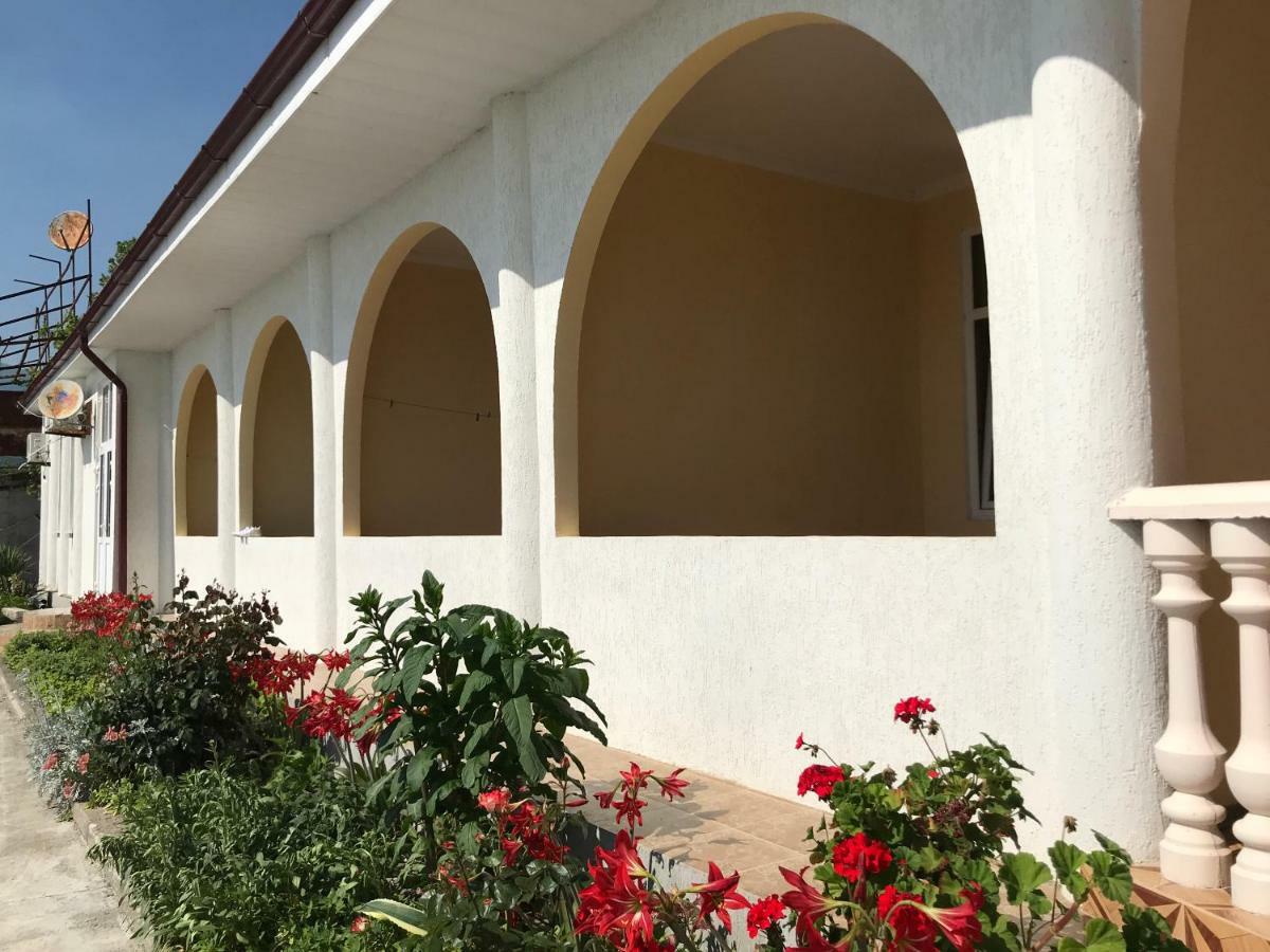Hotel DavEl Gagra Exterior foto